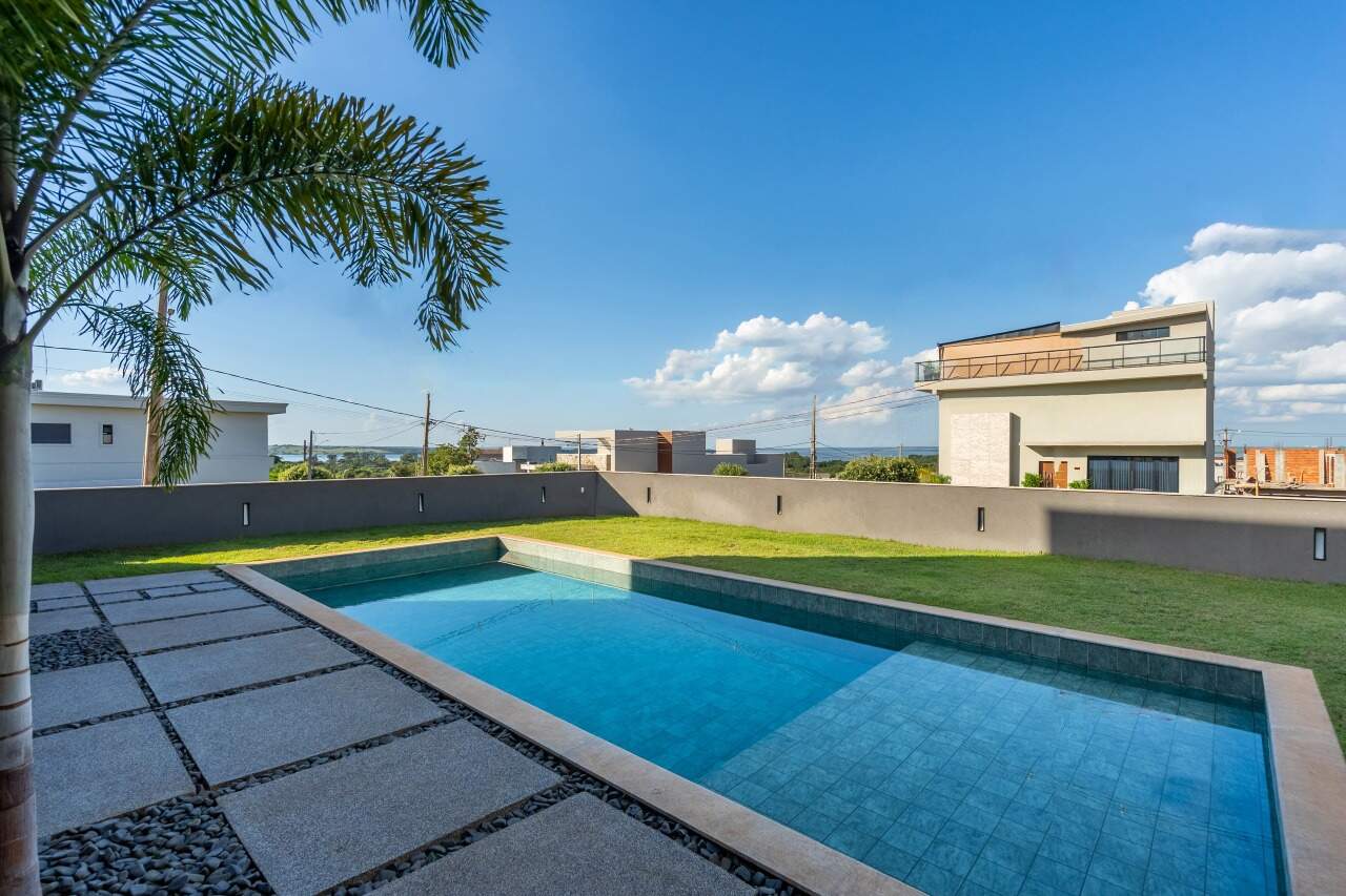 Casa em Condomínio à venda no Village do Lago: 