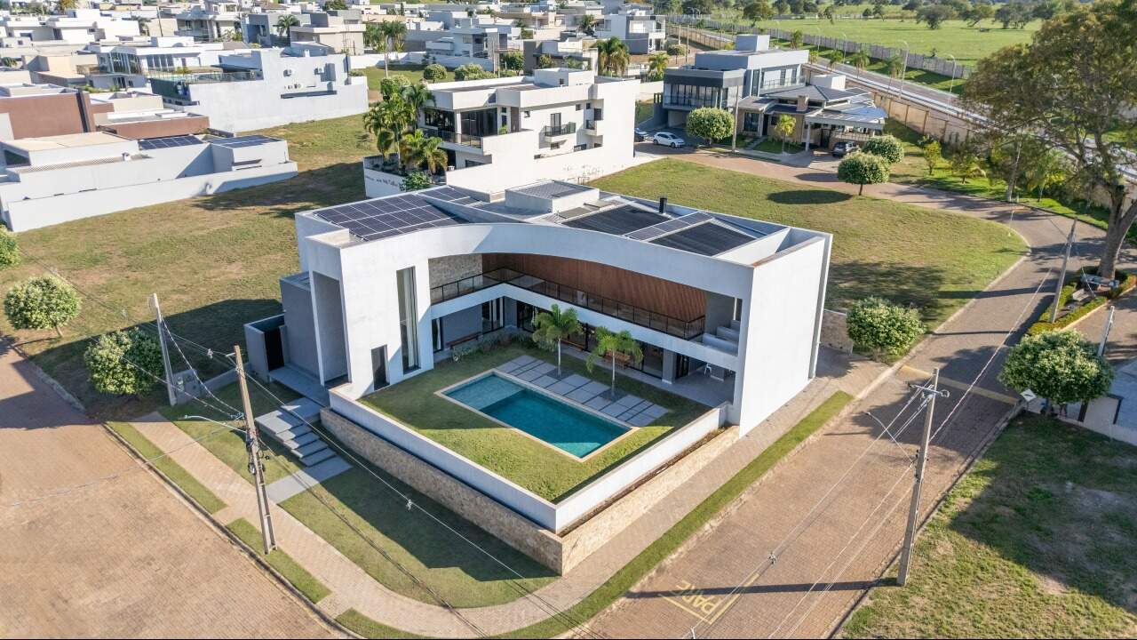 Casa em Condomínio à venda no Village do Lago: 