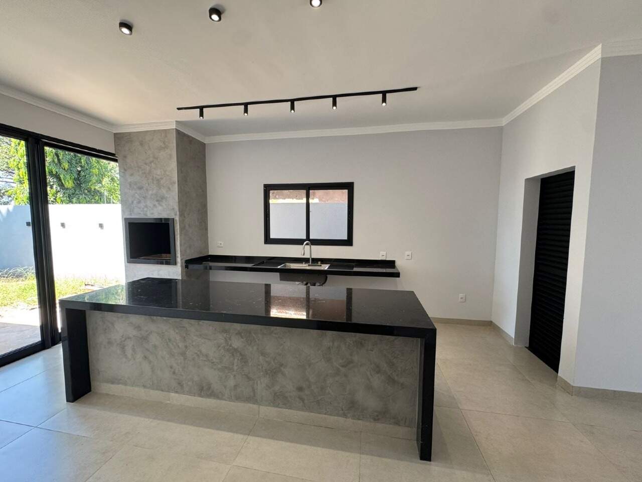 Casa em Condomínio à venda no Residencial Costa Leste: 