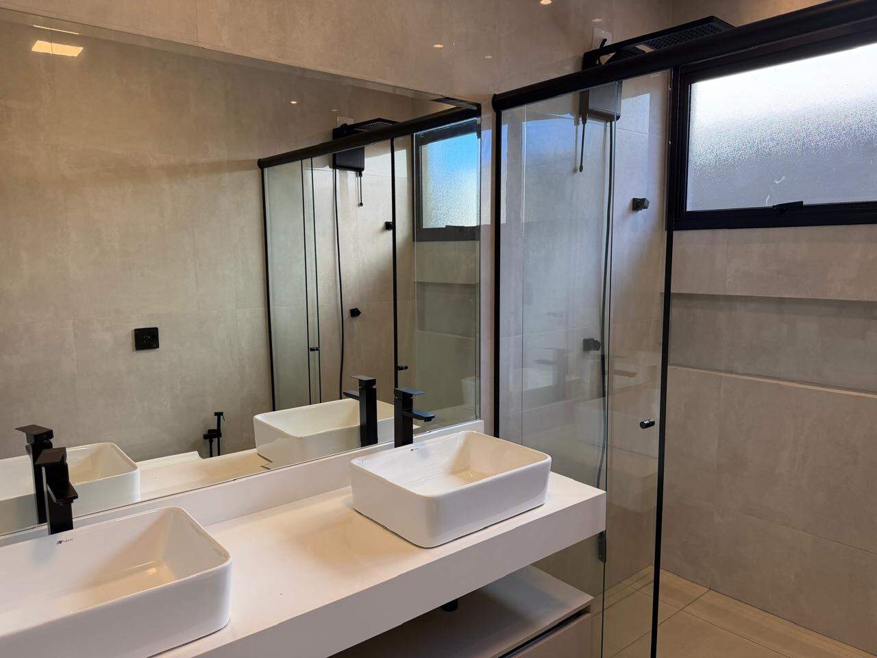 Casa em Condomínio à venda no Condomínio Villa de León: