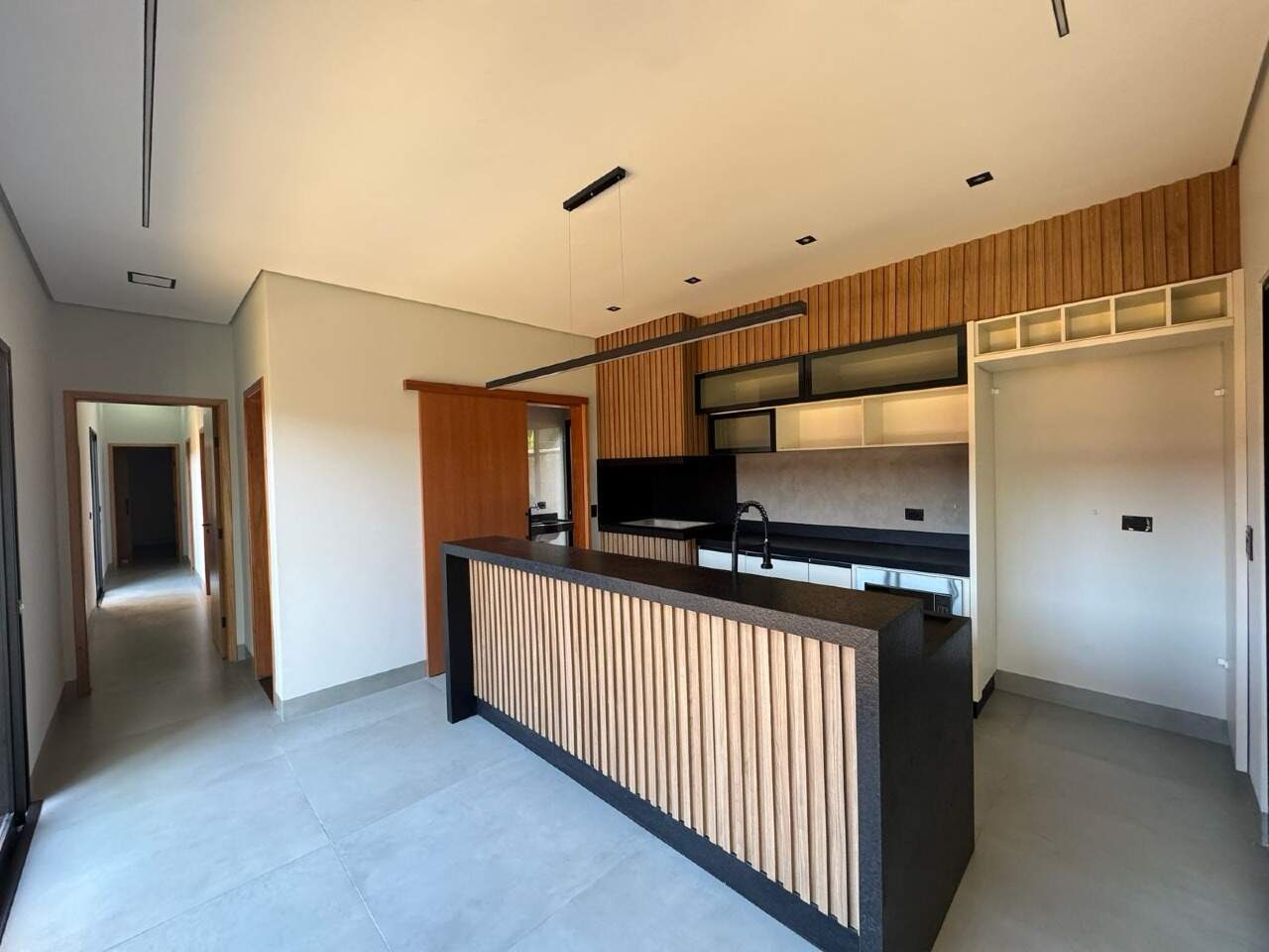 Casa em Condomínio à venda no Condomínio Villa de León: 
