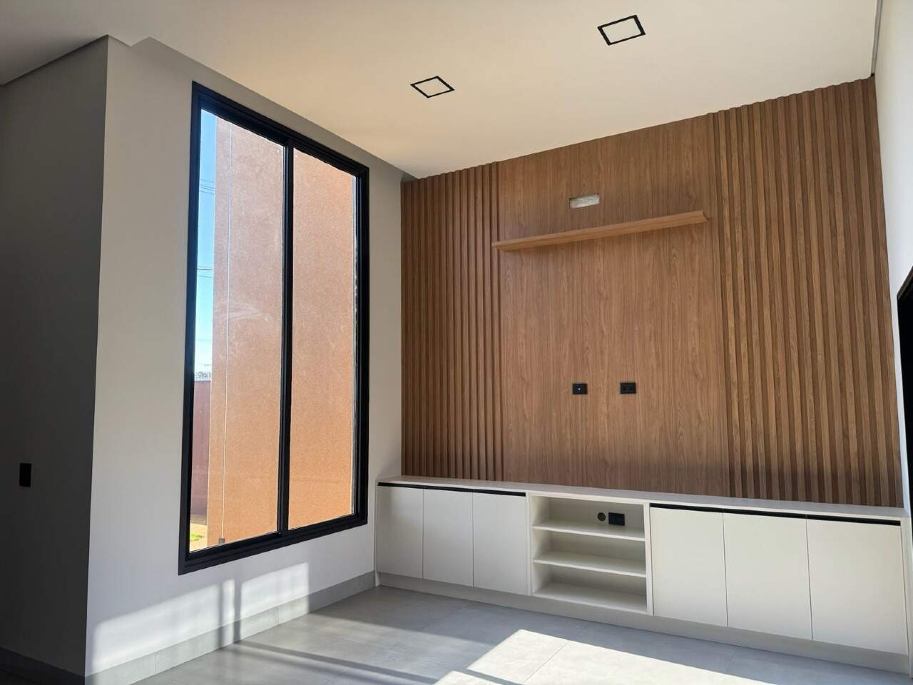 Casa em Condomínio à venda no Condomínio Villa de León: 
