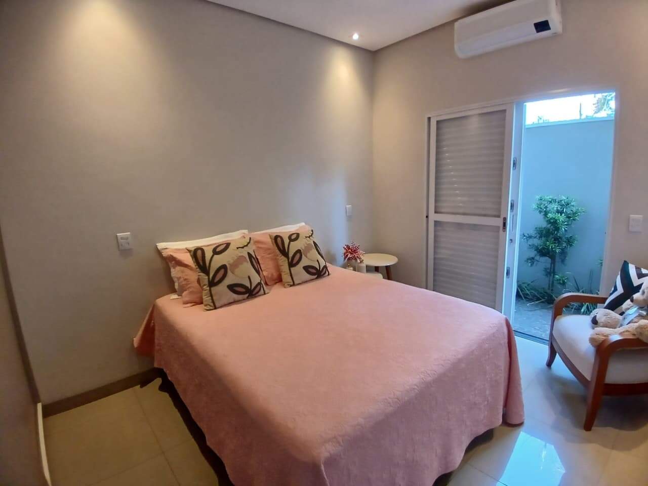 Casa à venda no Colinos: 