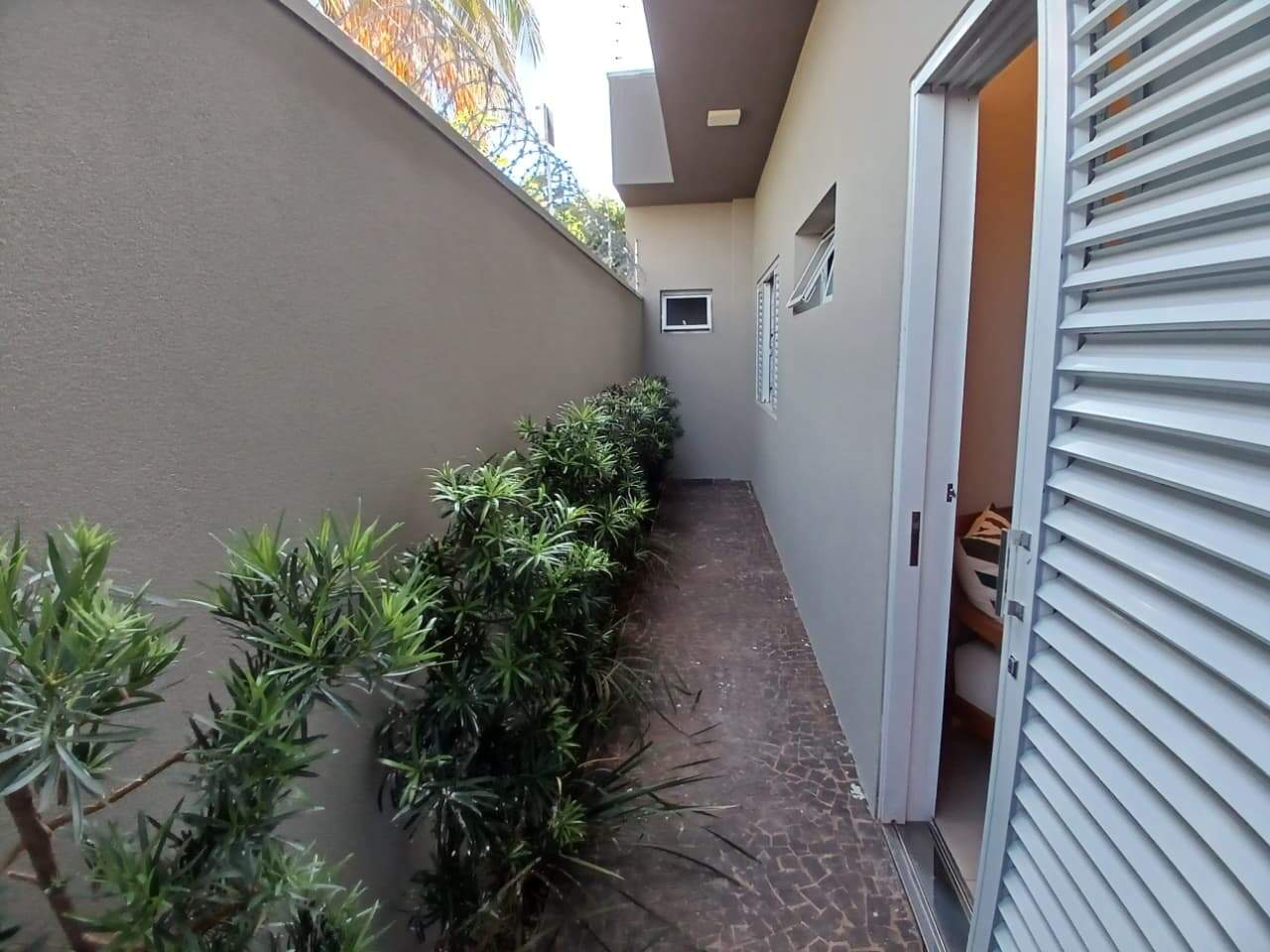 Casa à venda no Colinos: 