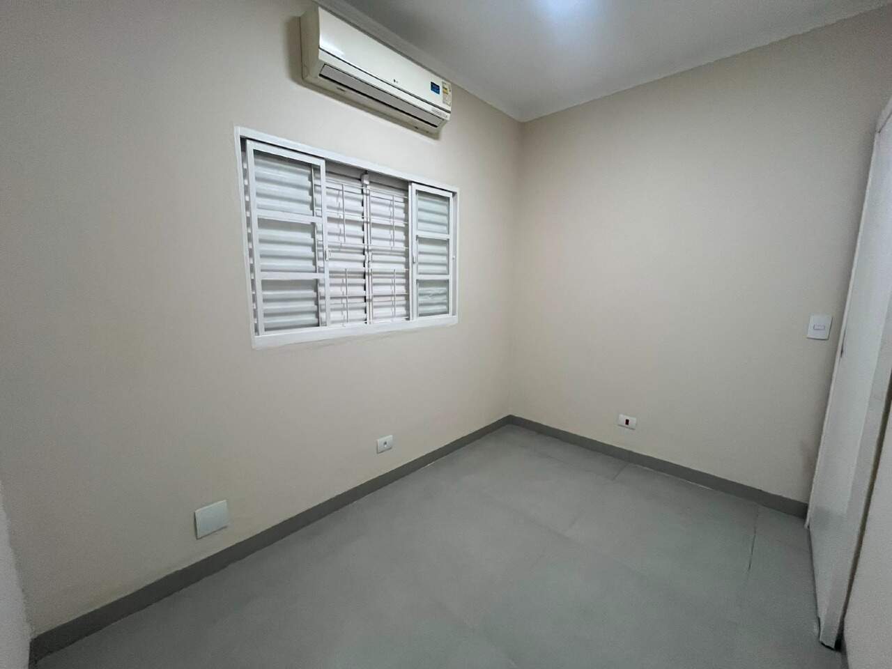 Casa à venda no Jardim dos Ipes: 