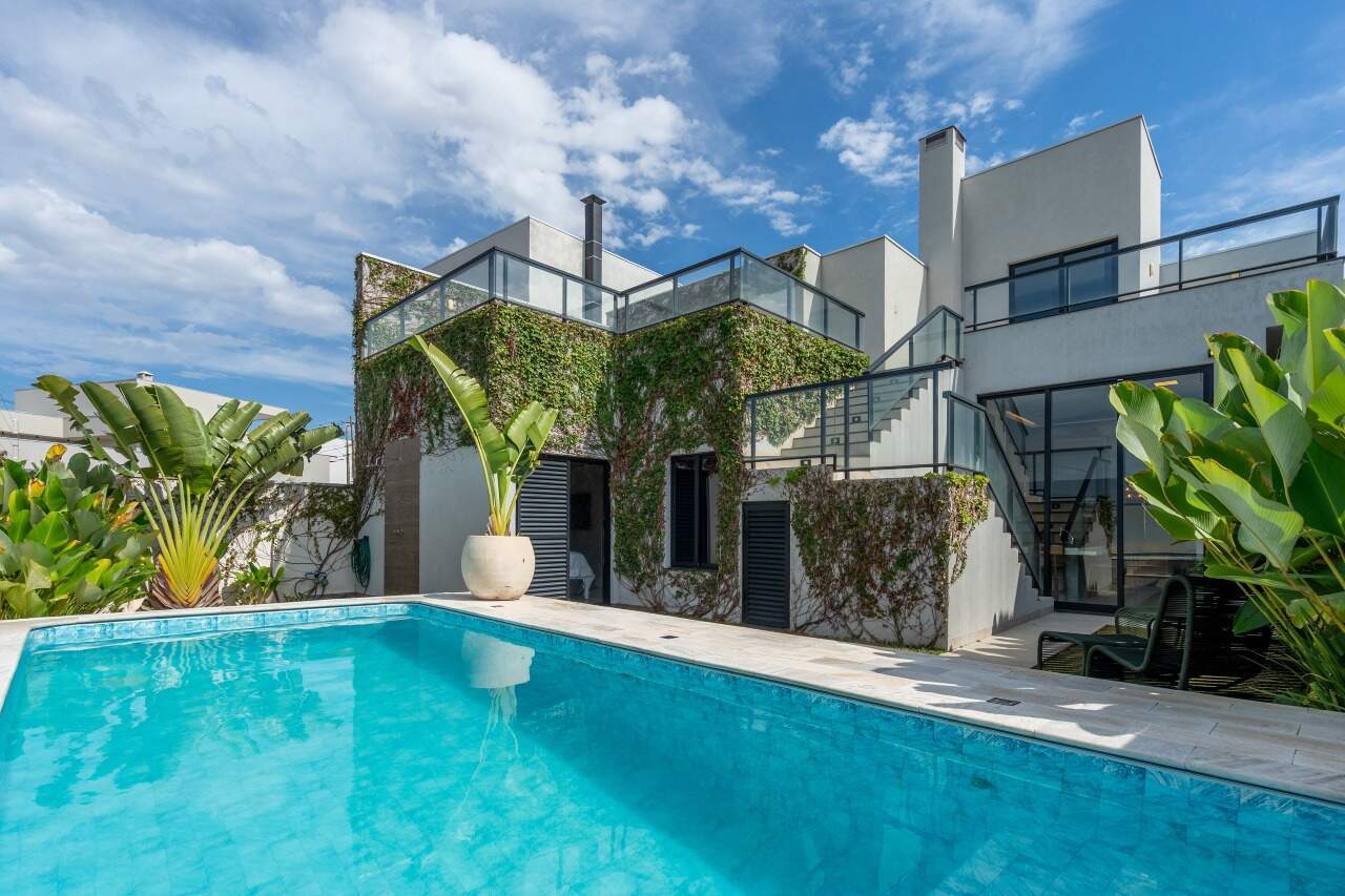 Casa em Condomínio à venda no Village do Lago: 