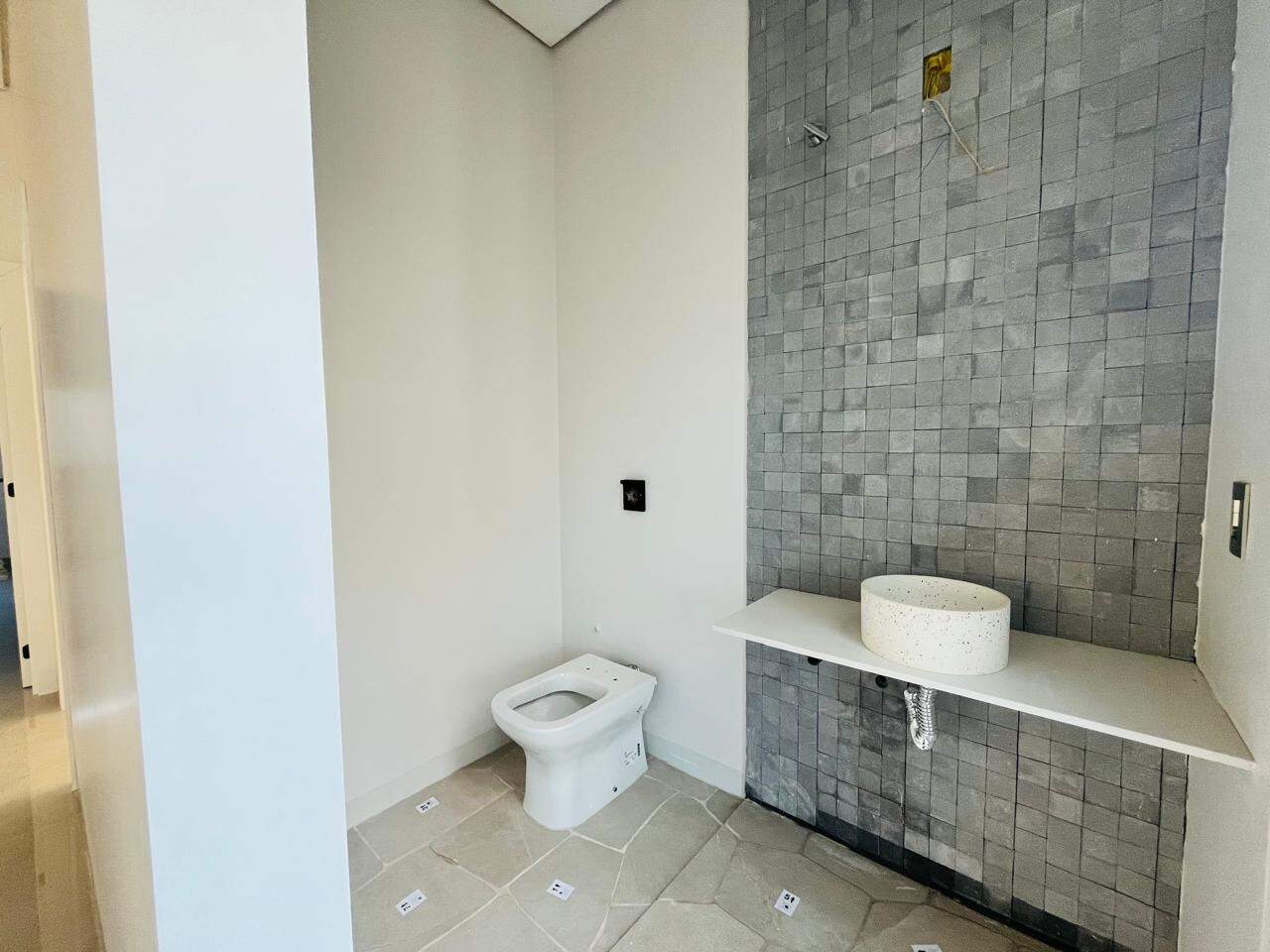 Casa em Condomínio à venda no Condomínio Villa Dumont: 