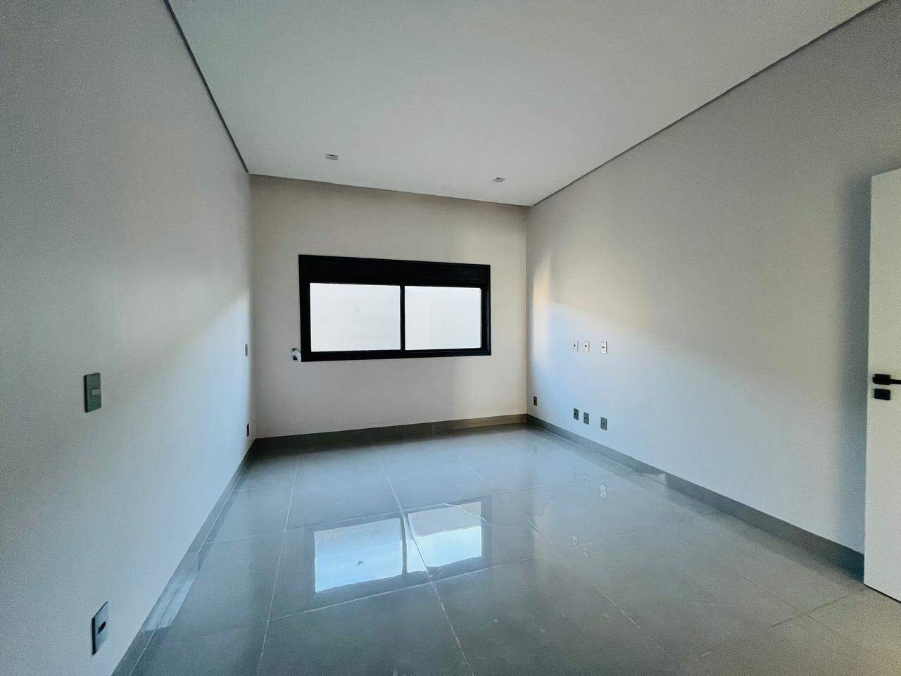 Casa em Condomínio à venda no Condomínio Villa Dumont: 