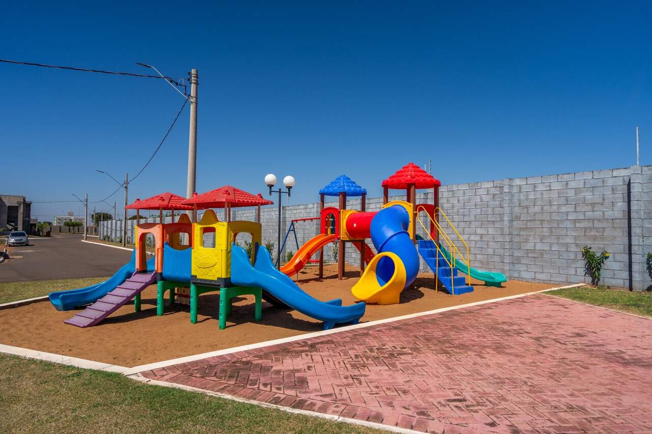 Casa em Condomínio à venda no Sun Lake: 