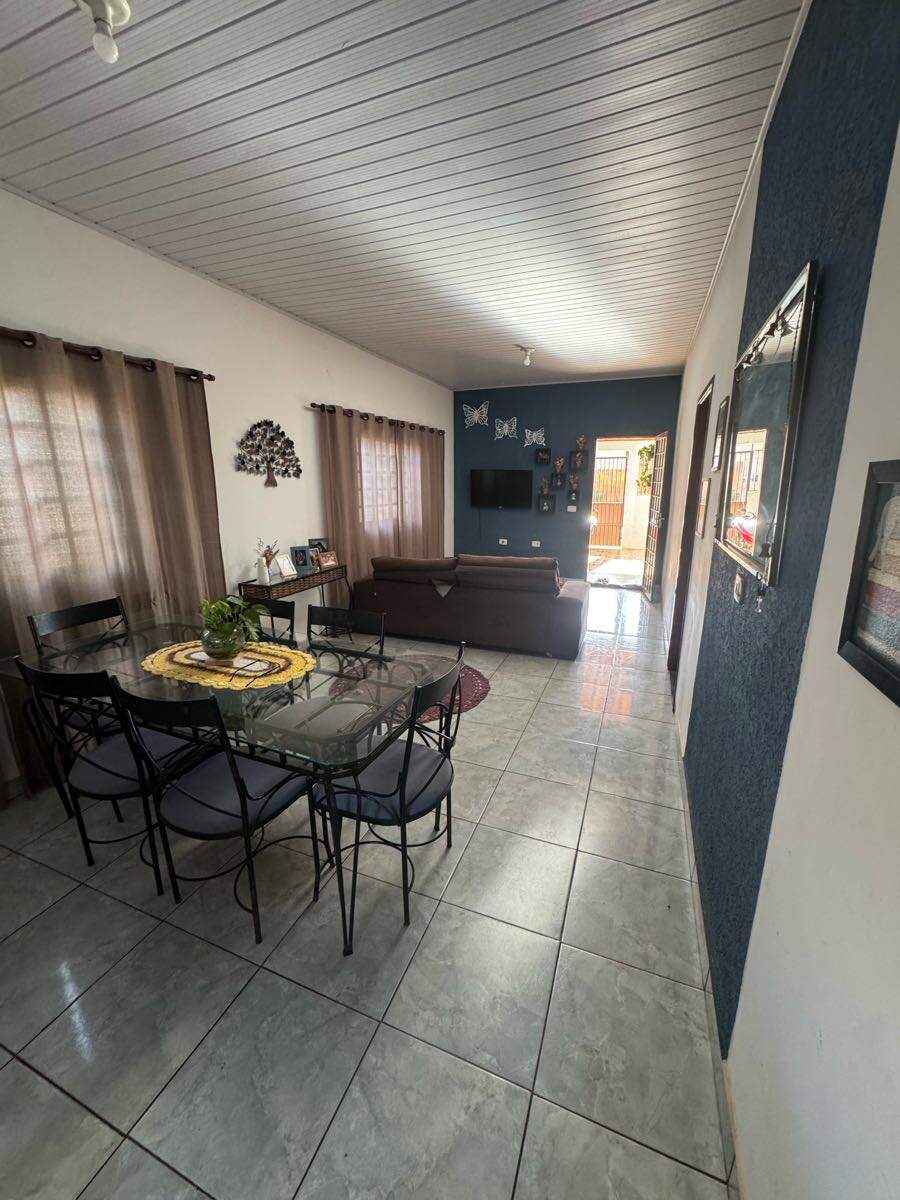 Casa à venda no Jardim das Oliveiras:
