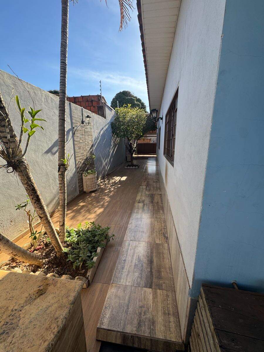 Casa à venda no Jardim das Oliveiras: