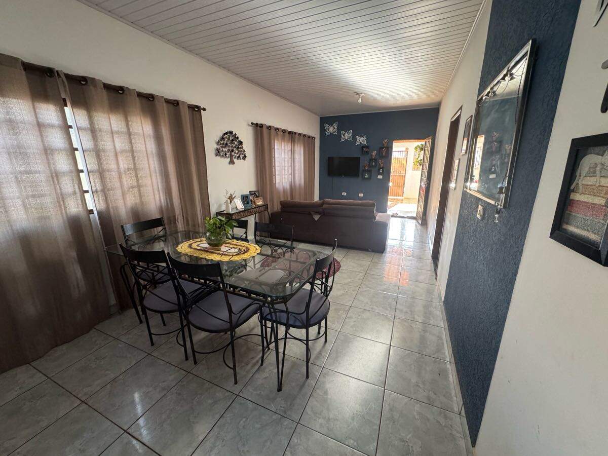 Casa à venda no Jardim das Oliveiras:
