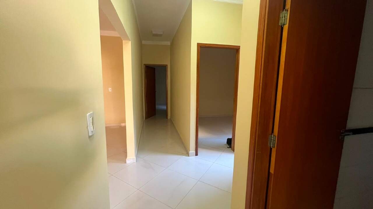 Casa à venda no Jardim dos Ipes: