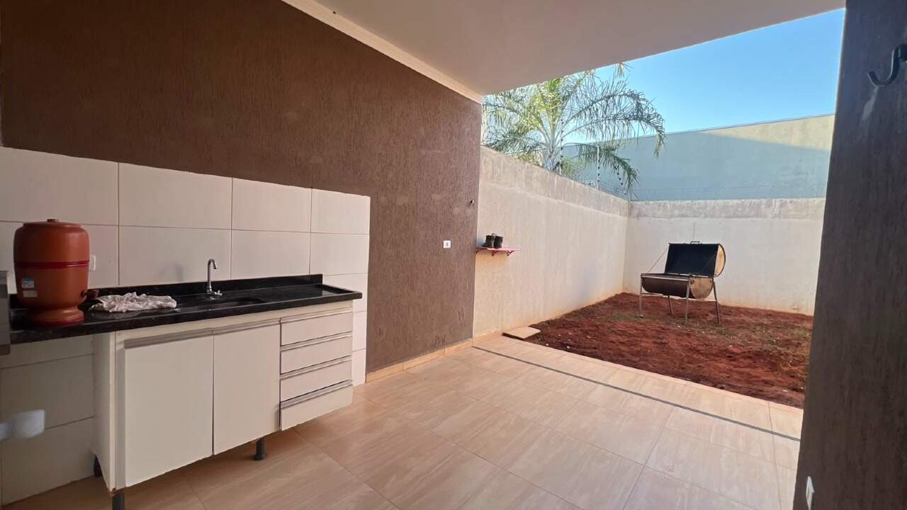 Casa à venda no Jardim dos Ipes: 