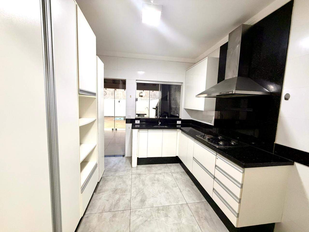 Casa à venda no Jardim dos Ipes: