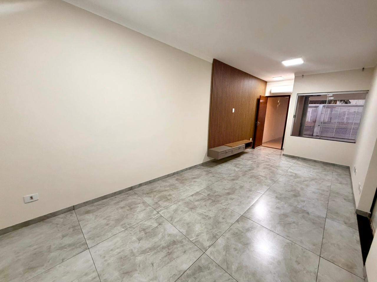 Casa à venda no Jardim dos Ipes: