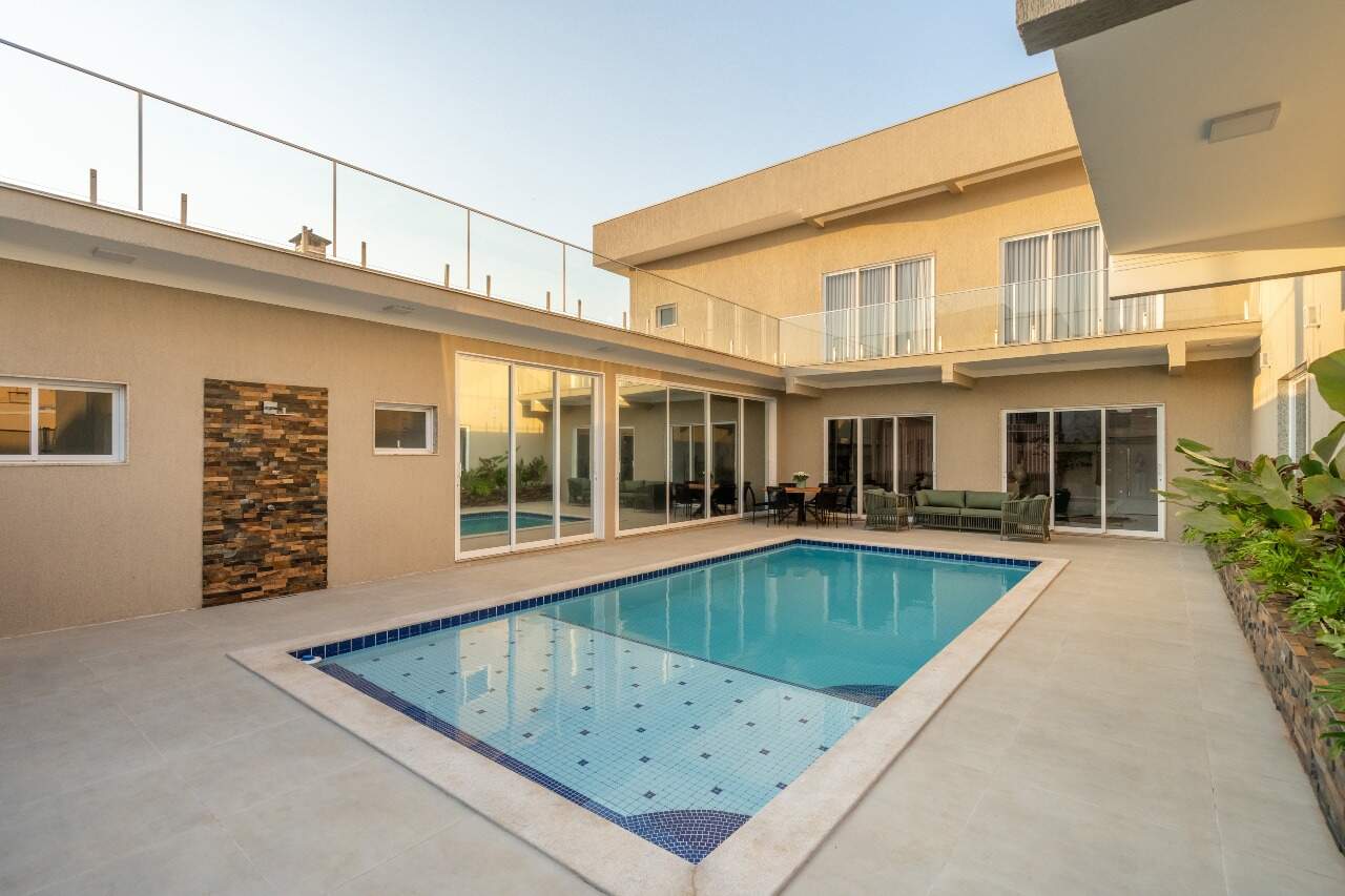 Casa em Condomínio à venda no Jardim Alvorada: 