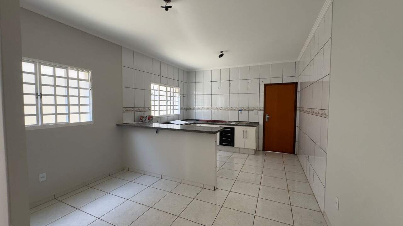 Casa à venda no Jardim dos Ipes: 