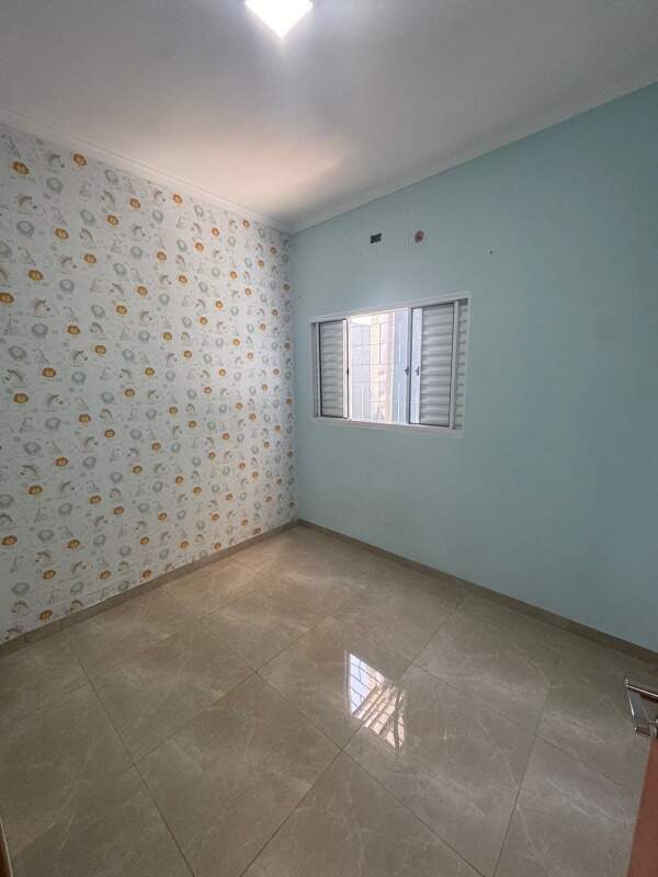Casa à venda no Jardim dos Ipês III: 