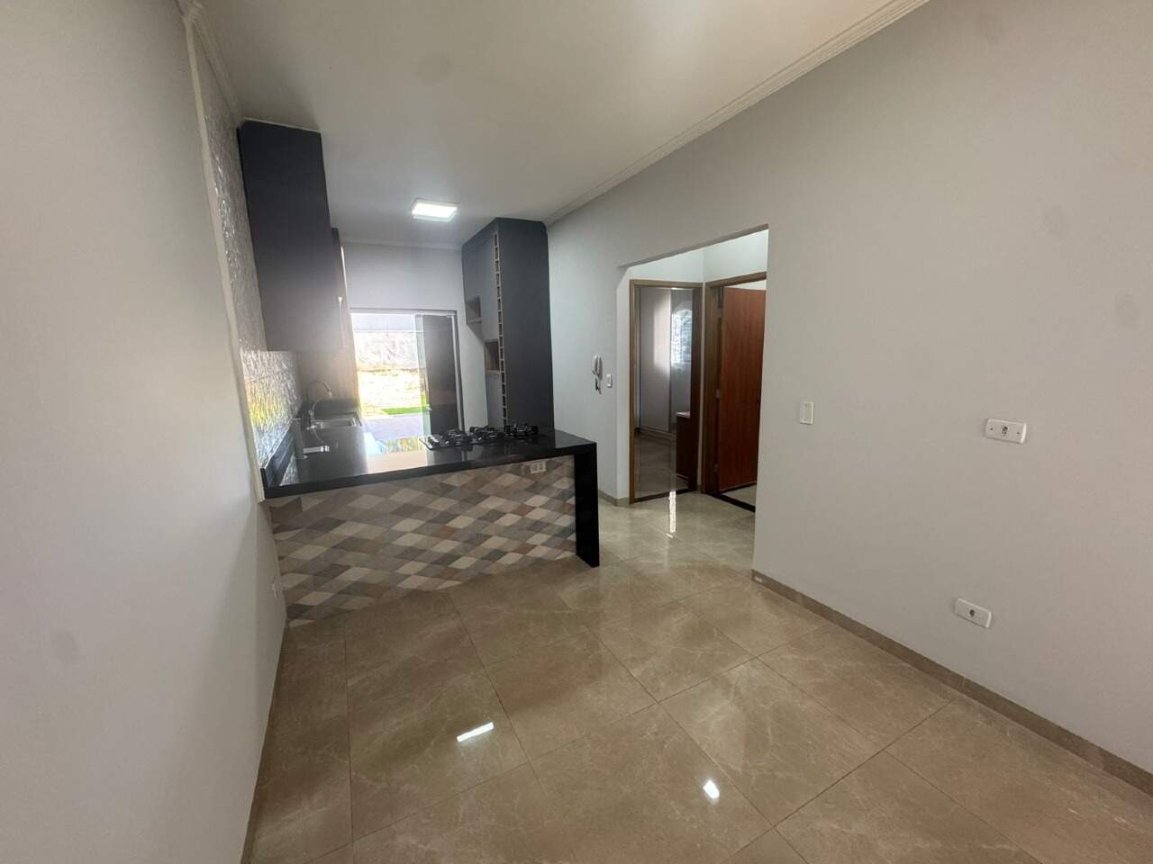 Casa à venda no Jardim dos Ipês III: 