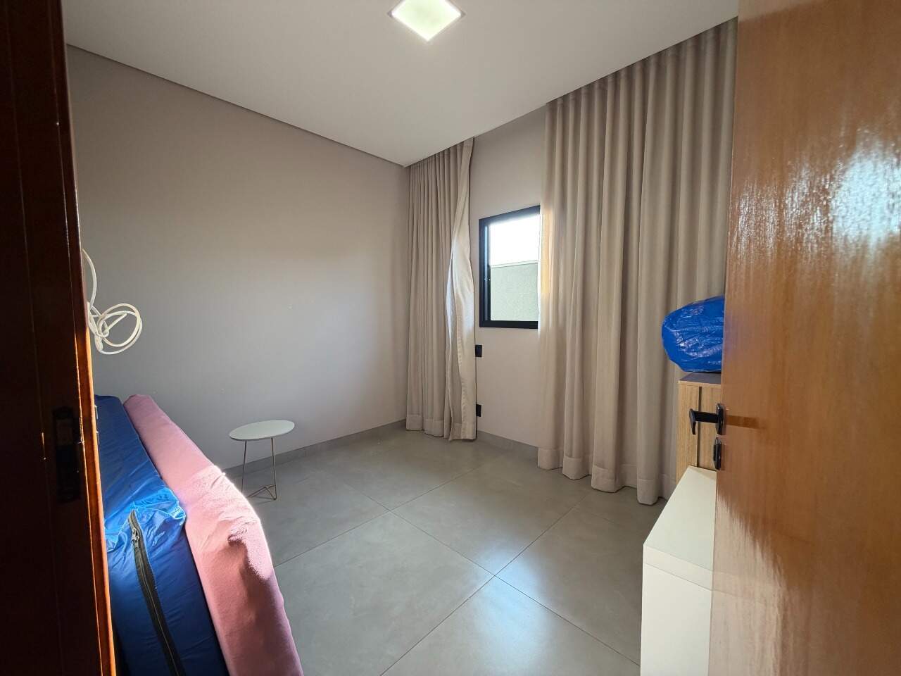 Casa em Condomínio à venda no Condomínio Villa de León: 