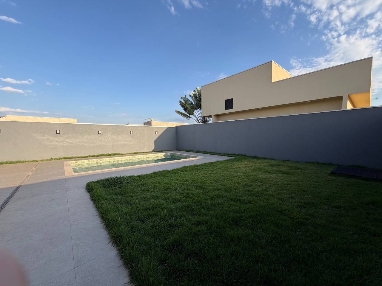 Casa em Condomínio à venda no Condomínio Villa de León: 