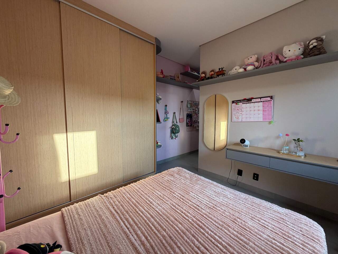 Casa em Condomínio à venda no Condomínio Villa de León: 