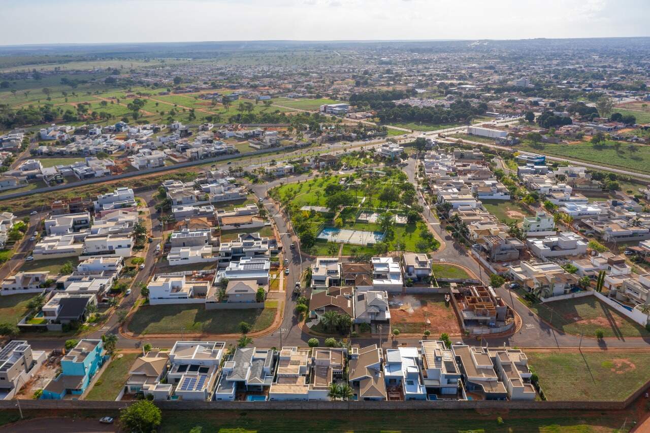 Terreno em Condomínio à venda no Condomínio Portal Das Águas: 
