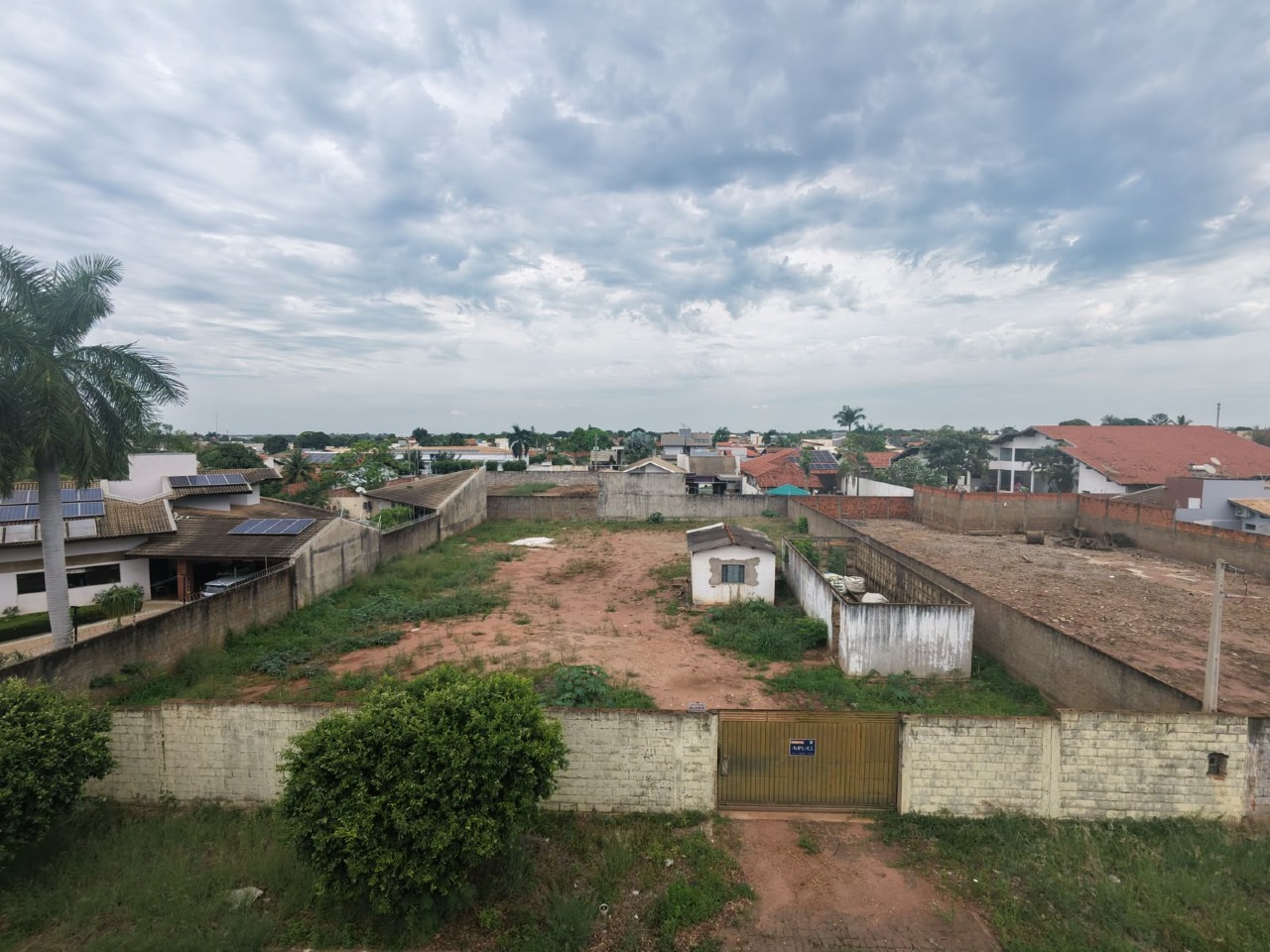 Terreno à venda no Colinos: 