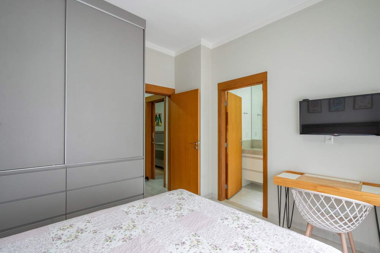 Casa em Condomínio à venda no Portal das Águas: 