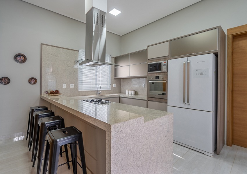 Casa em Condomínio à venda no Portal das Águas: 