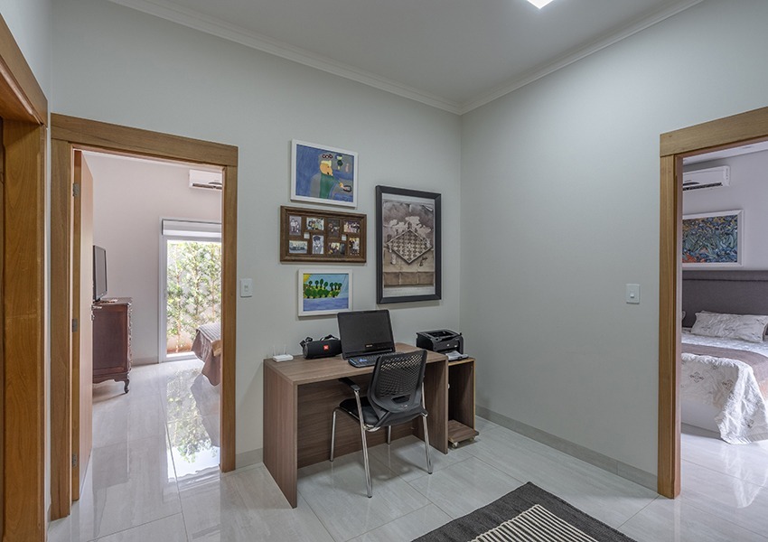 Casa em Condomínio à venda no Portal das Águas: 