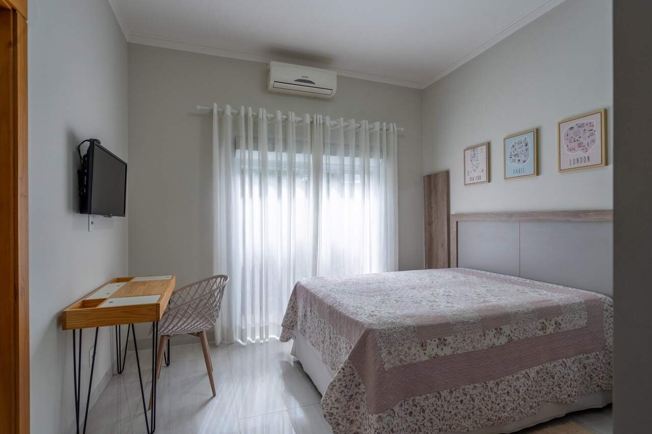 Casa em Condomínio à venda no Portal das Águas: 