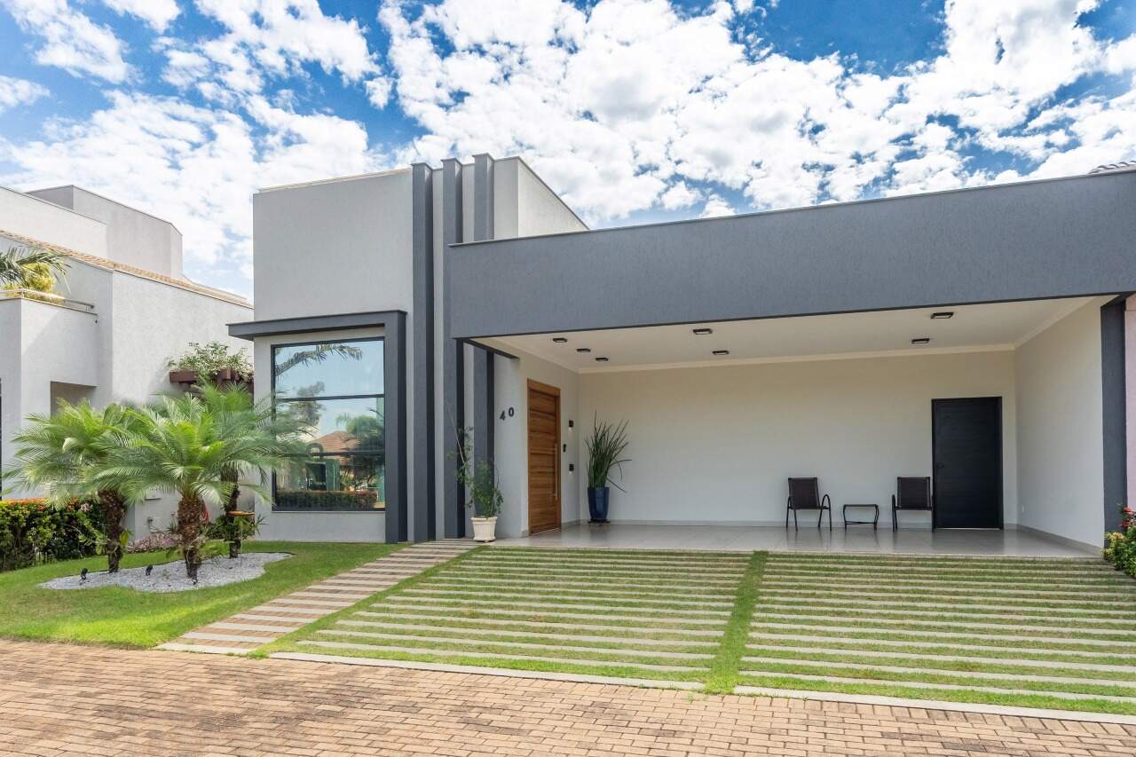 Casa em Condomínio à venda no Portal das Águas: 