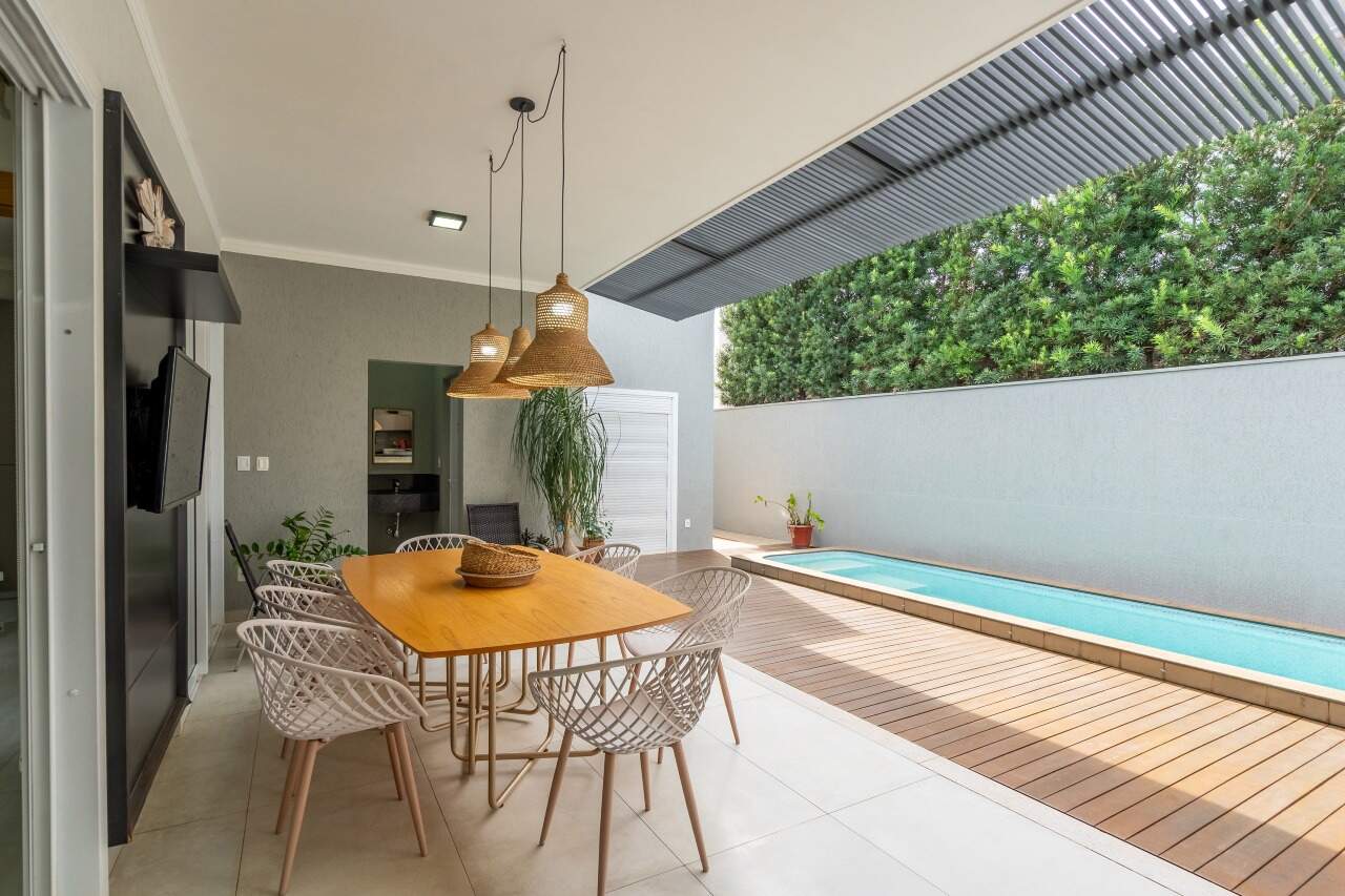 Casa em Condomínio à venda no Portal das Águas: 