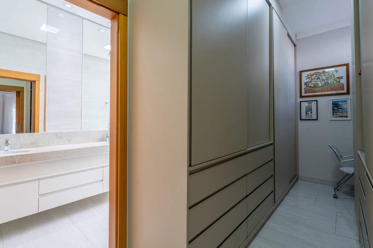 Casa em Condomínio à venda no Portal das Águas: 
