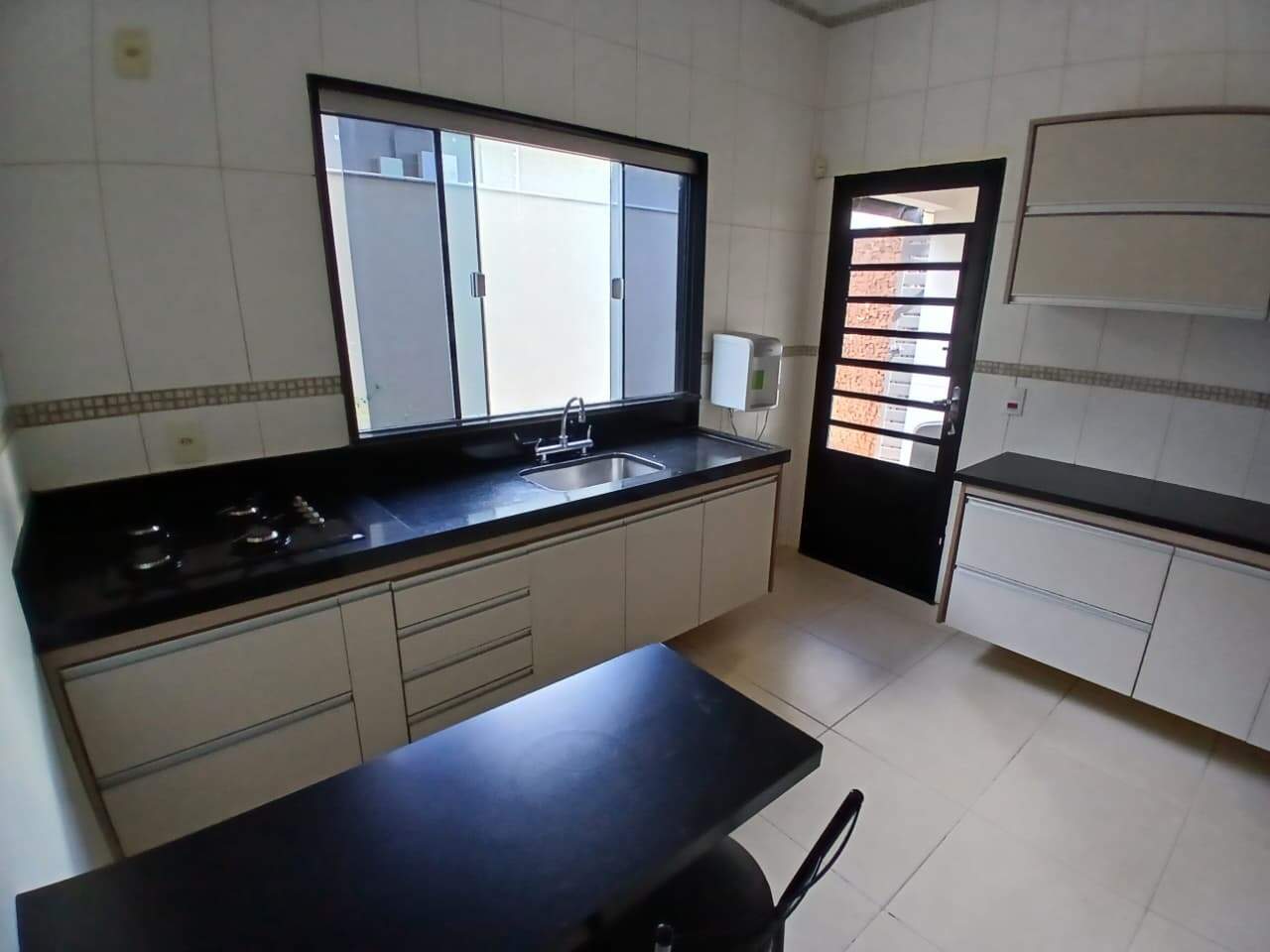 Casa à venda no Jardim dos Ipes: 