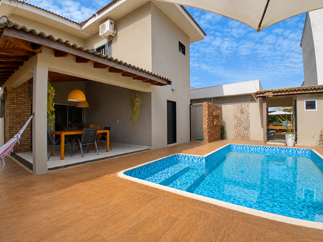 Casa à venda no Jardim dos Ipes: 