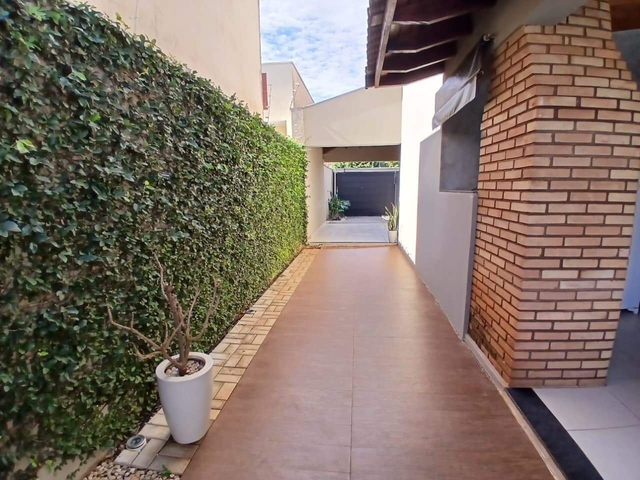 Casa à venda no Jardim dos Ipes: 