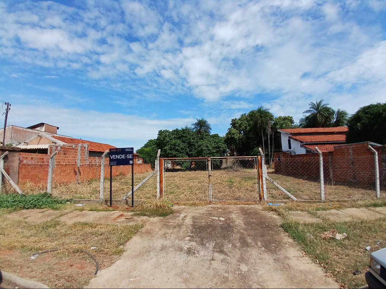 Terreno à venda no Santa Rita: 