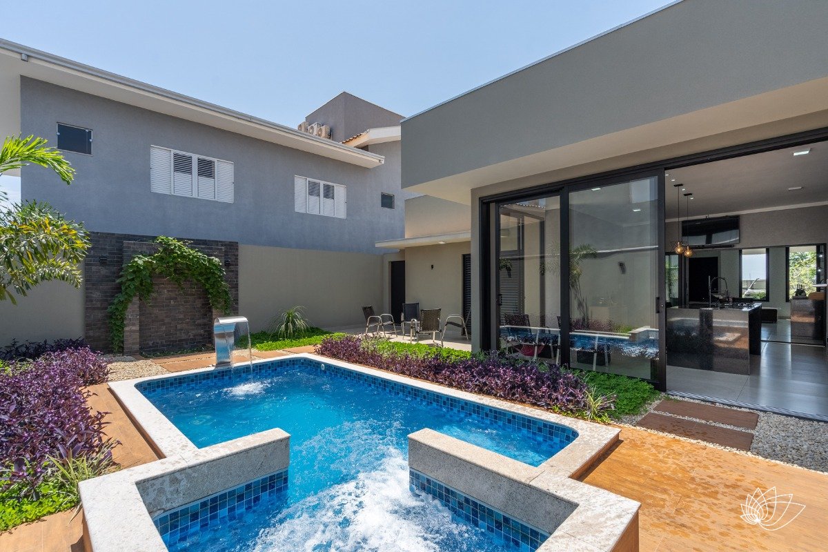 Casa em Condomínio à venda no Condomínio Portal Das Águas: 