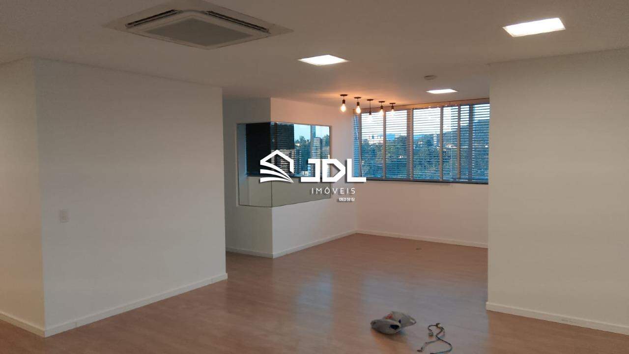 Sala à venda no bairro Velha: 