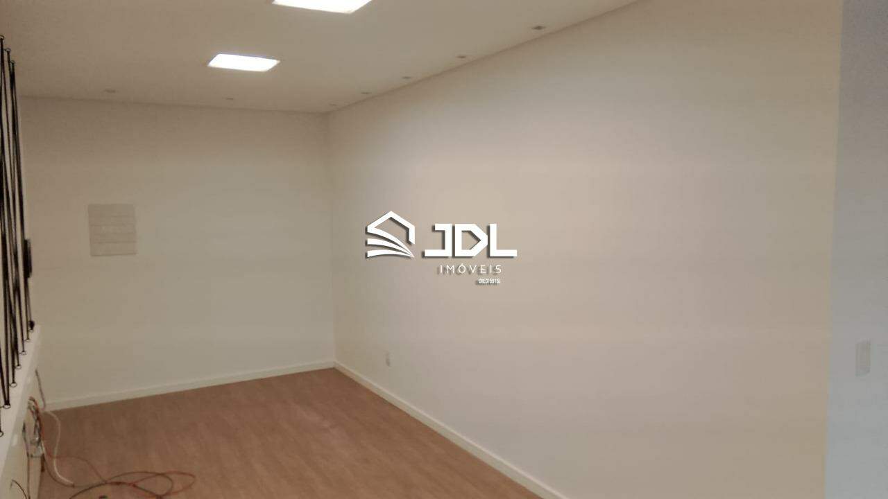 Sala à venda no bairro Velha: 