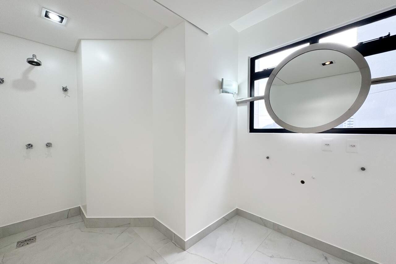 Cobertura à venda no bairro Jardim Blumenau: 