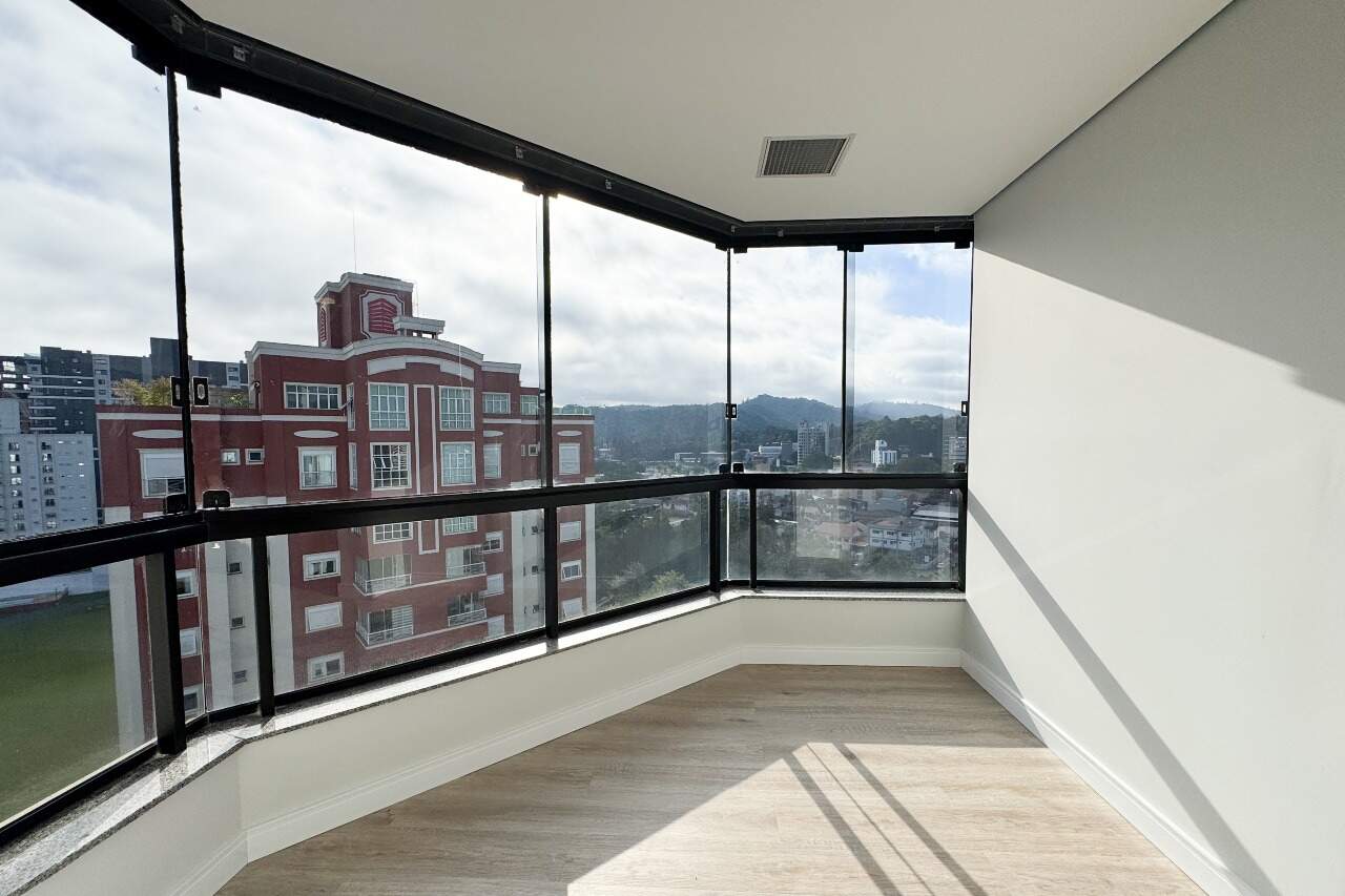 Cobertura à venda no bairro Jardim Blumenau: 