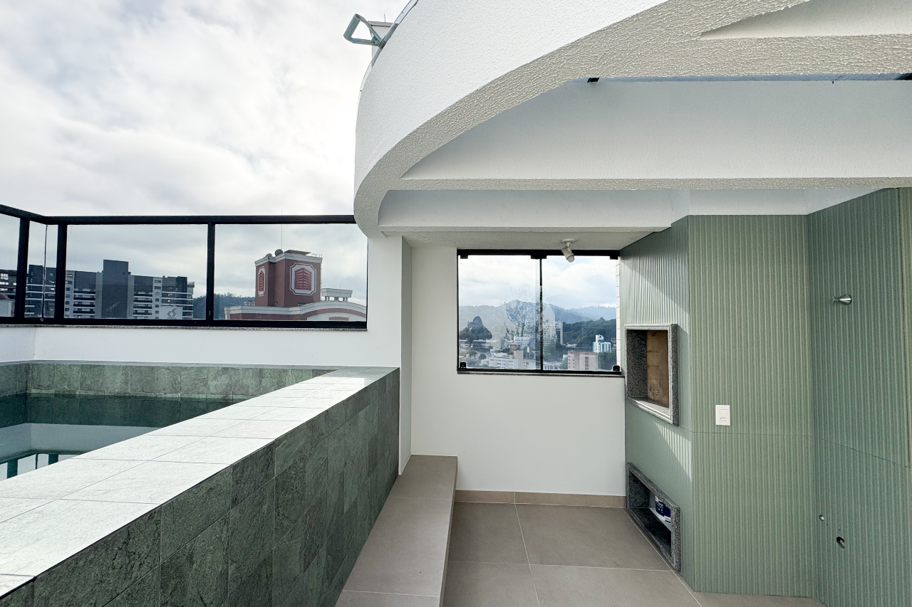 Cobertura à venda no bairro Jardim Blumenau: 