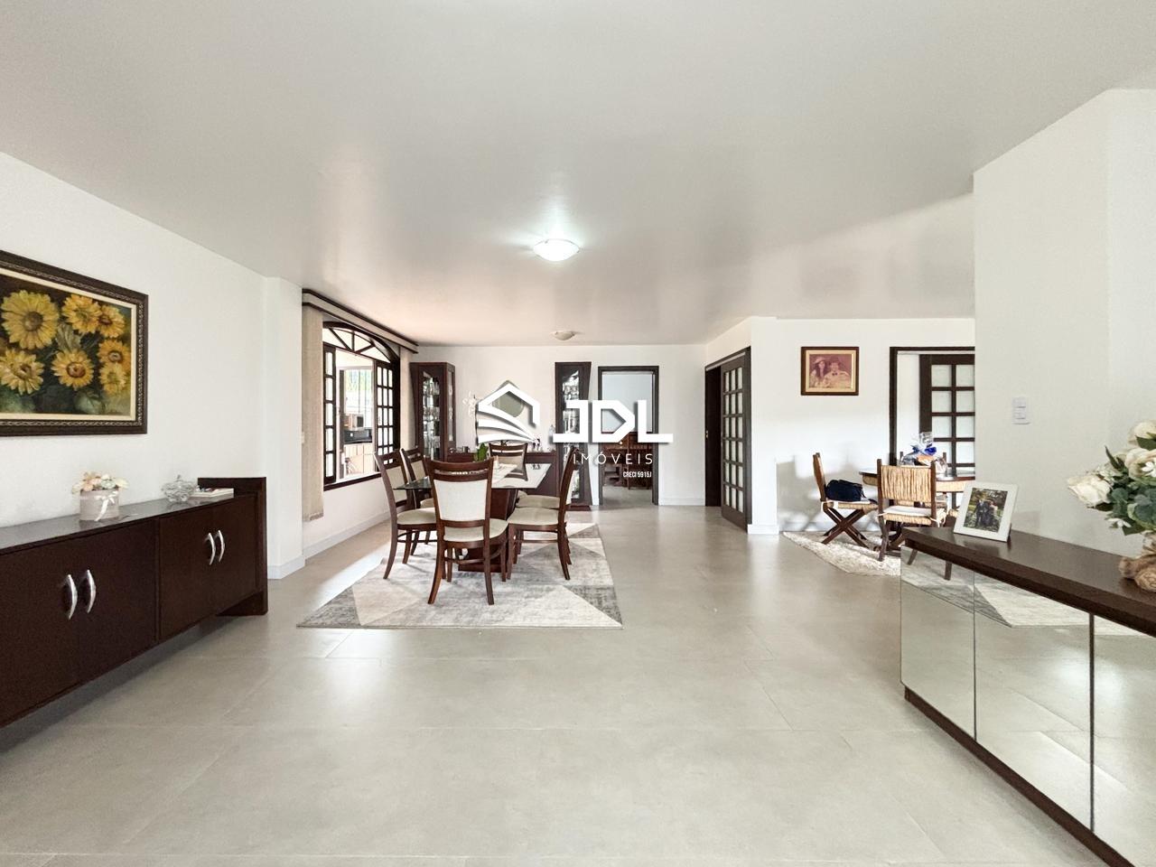 Casa à venda no bairro Vorstadt: 