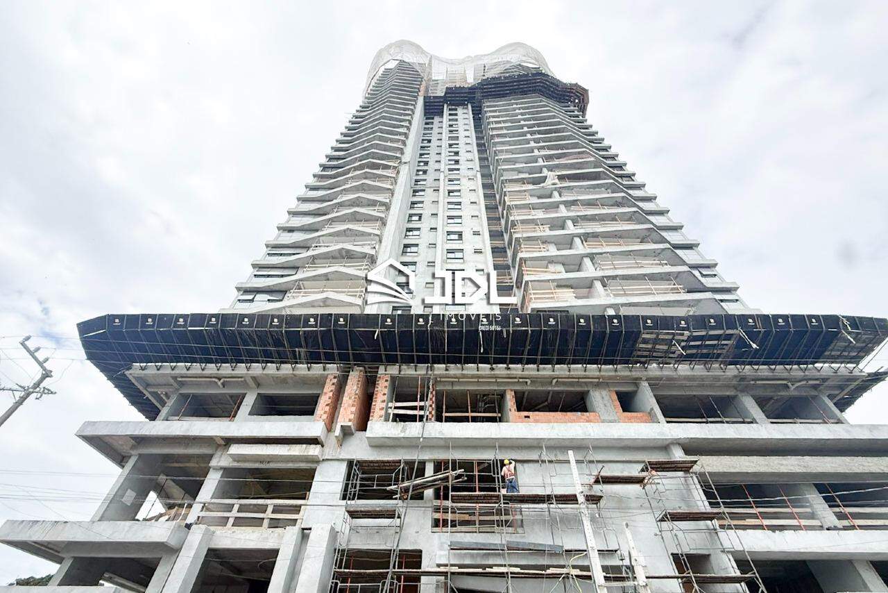 Apartamento à venda no bairro Praia de Armação do Itapocorói: 