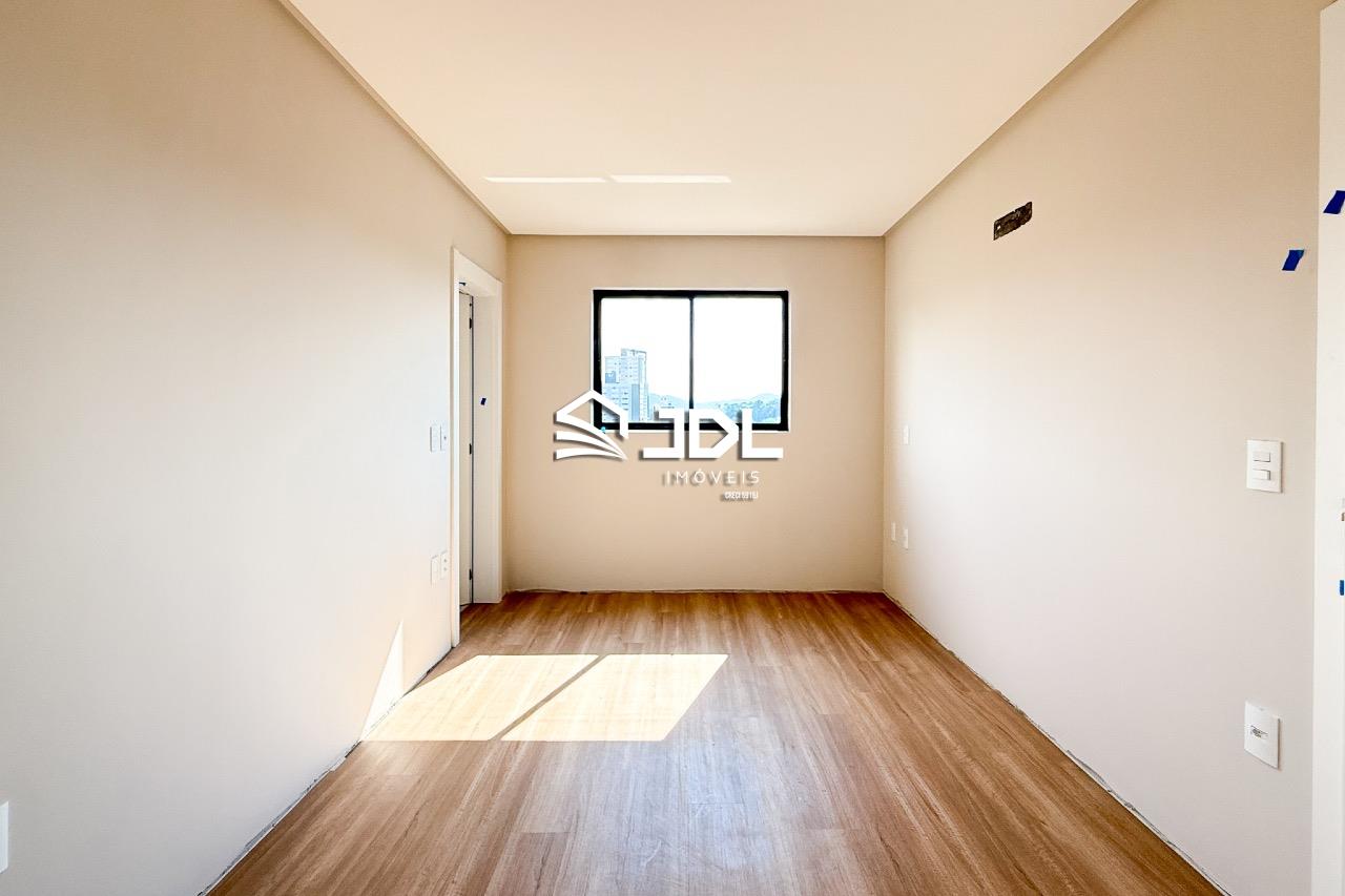 Apartamento à venda no bairro Vila Nova: 