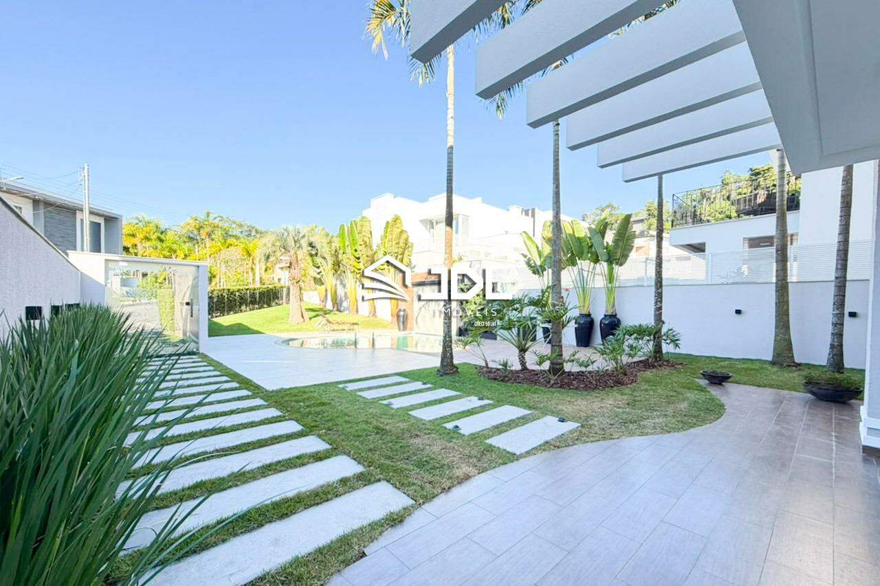 Casa à venda no bairro Itoupava Central: